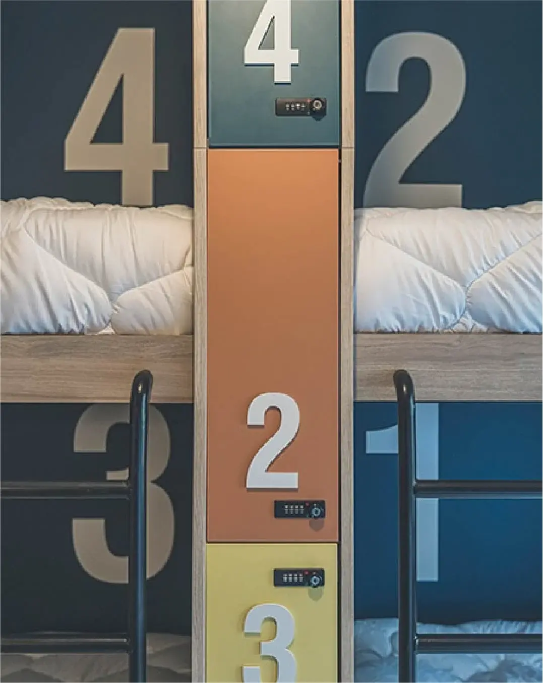 Whoo Bacalan BordeauxPortrait body image - 1076x1352-50