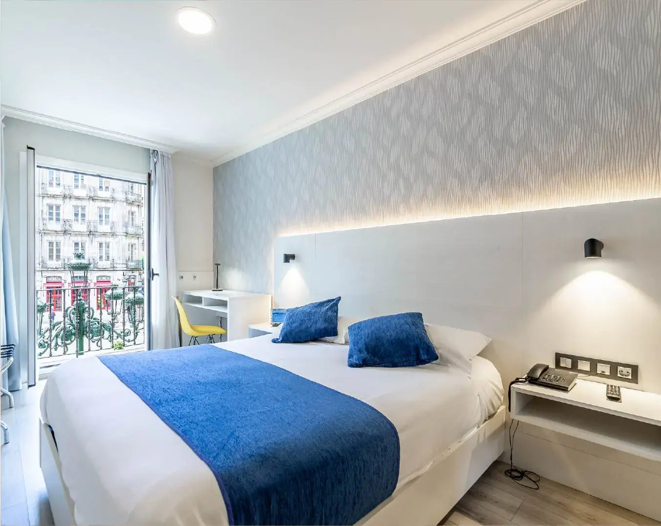 Hotel Atlántico Vigo Website body Image 1 1076 x 1352-50