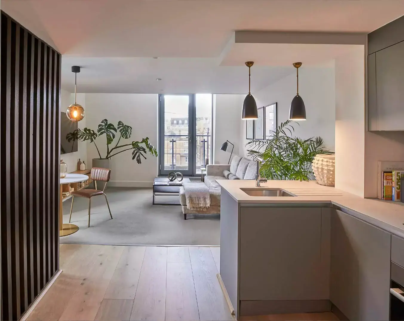 Leven-Manchester-Website body Image 1 1076 x 1352-50