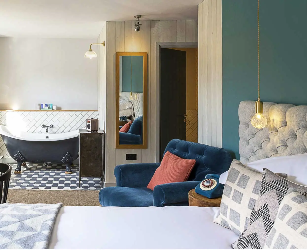 Old Stocks Inn - 1245x1014 - Hero Spot