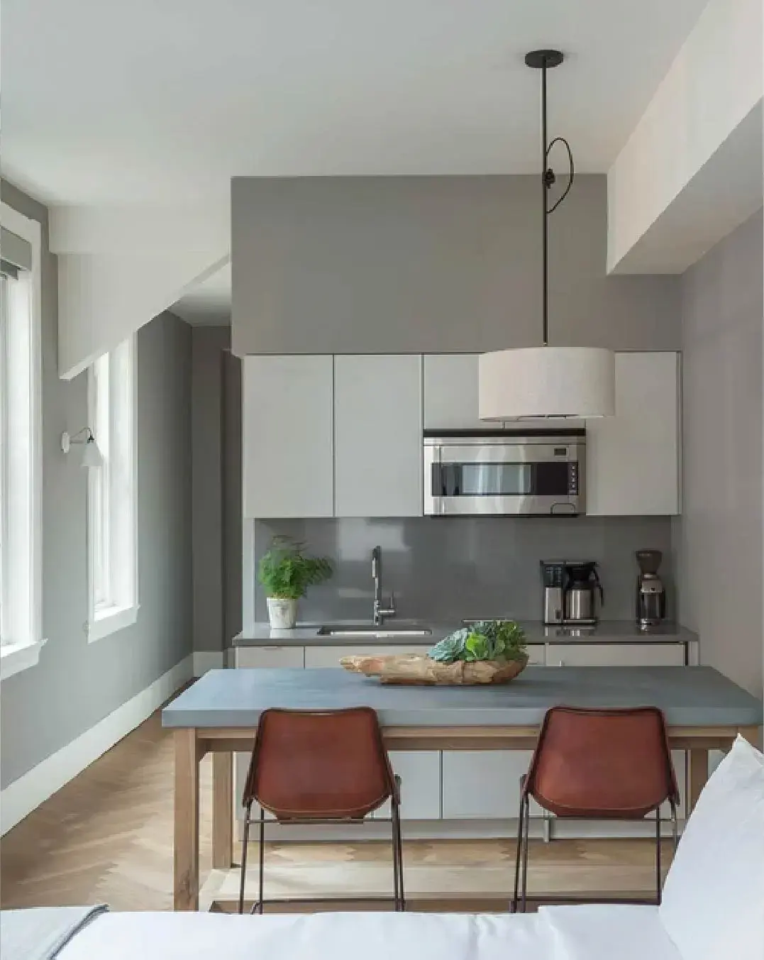 Website body Image 6 1076 x 1352-50