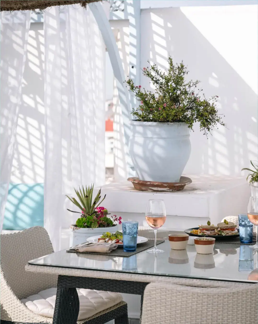 L’Heure Bleue Palais Website body Image 5 1076 x 1352-50