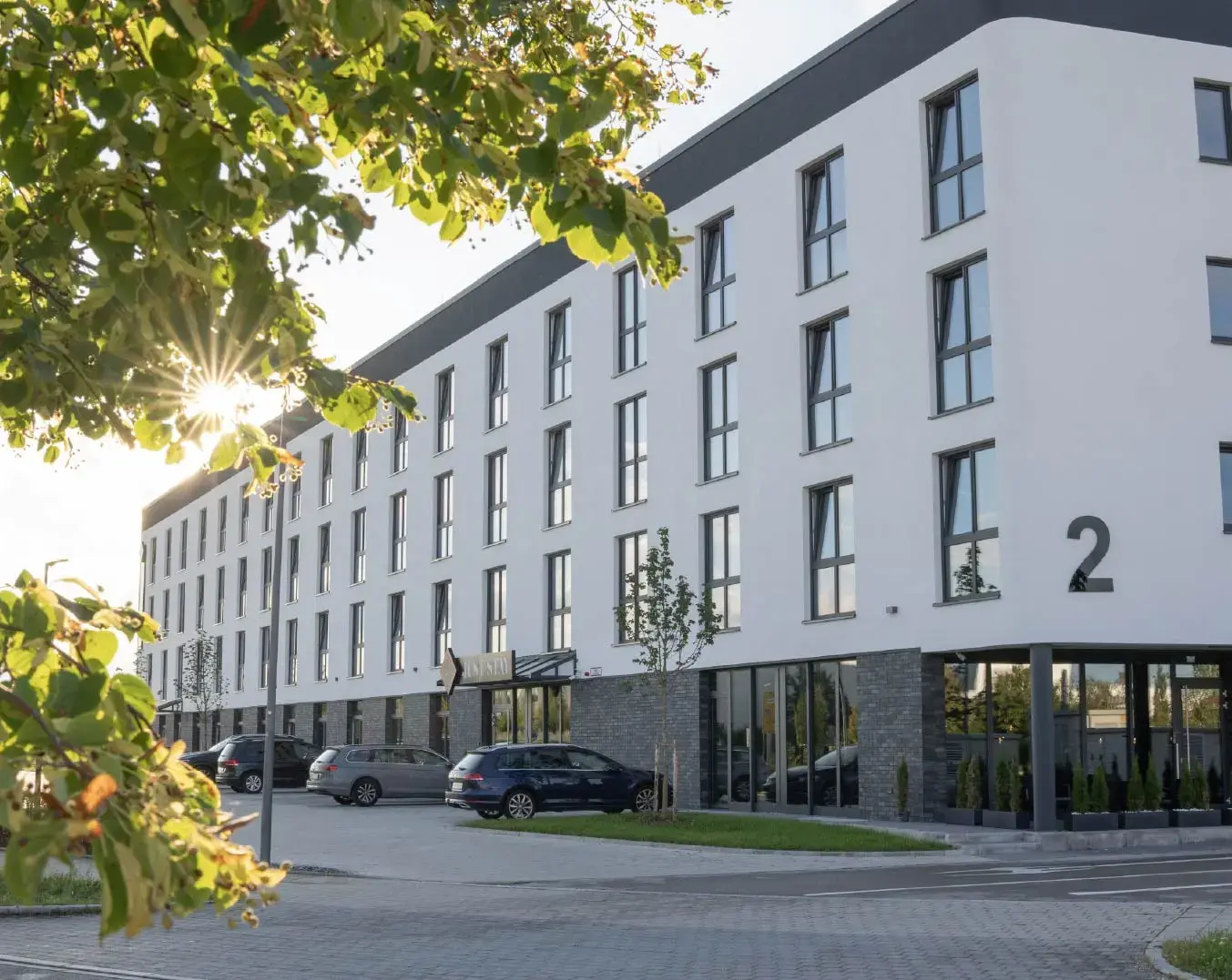 JustStay Website body Image 1 1076 x 1352-50