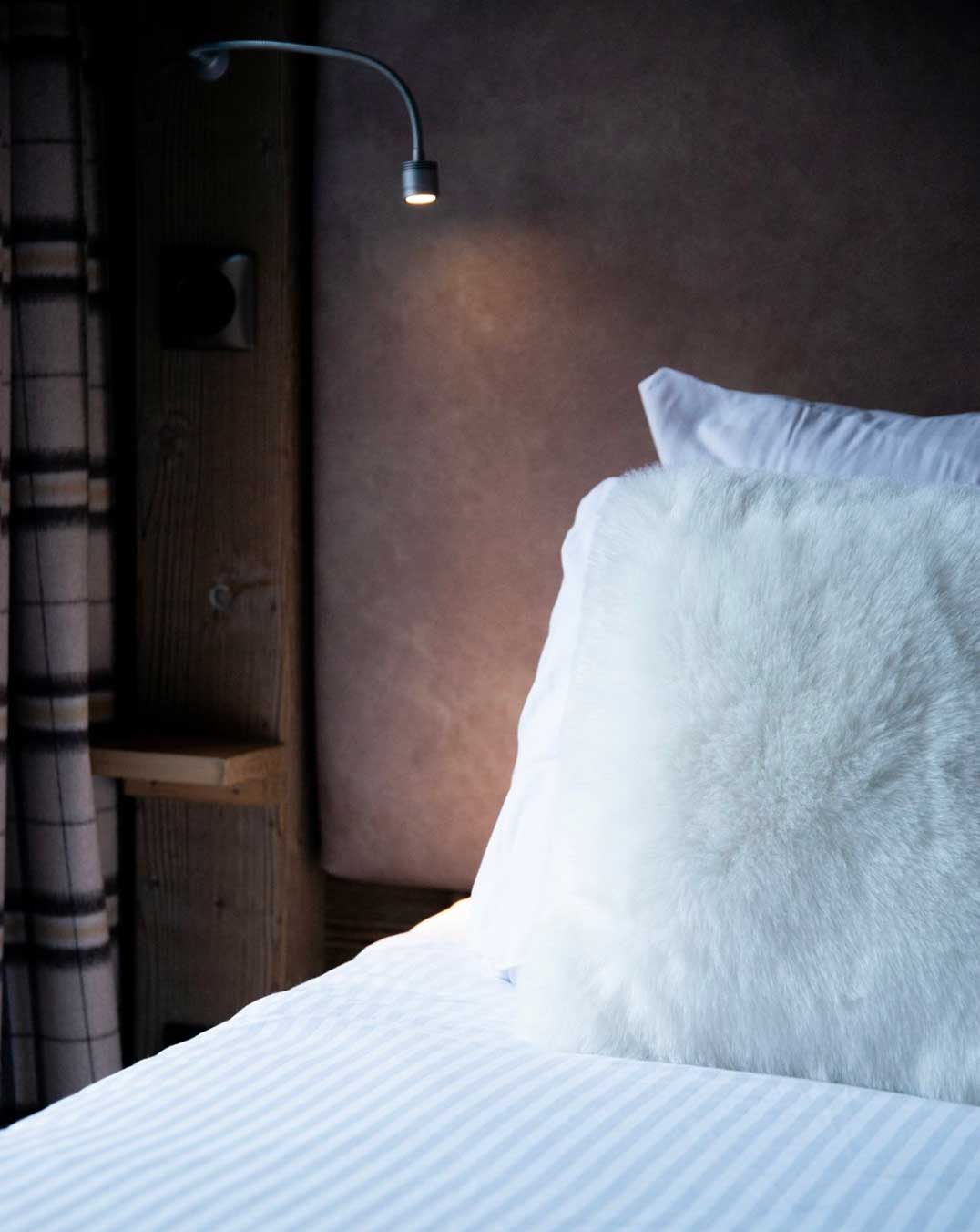 Emerald Stay_1076x1352 - Body Image 2