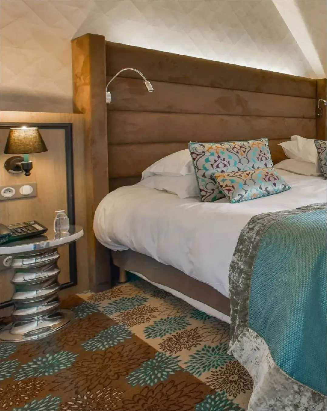 Portrait body image - 1076x1352-50-Jun-07-2022-01-37-14-38-PM