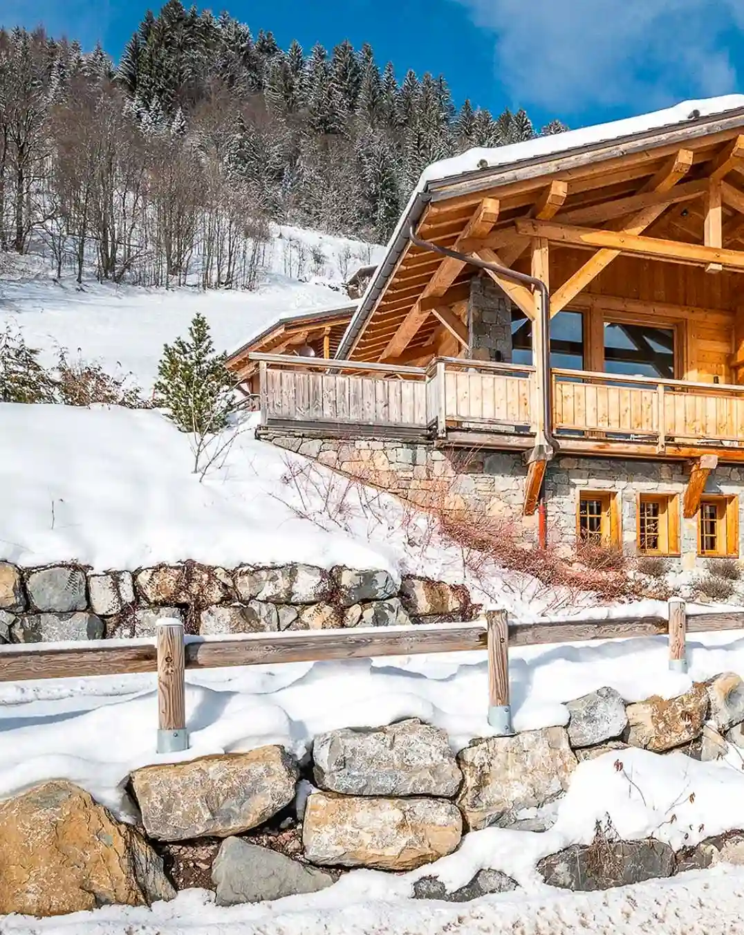 Emerald Stay_1076x1352 - Body Image 1