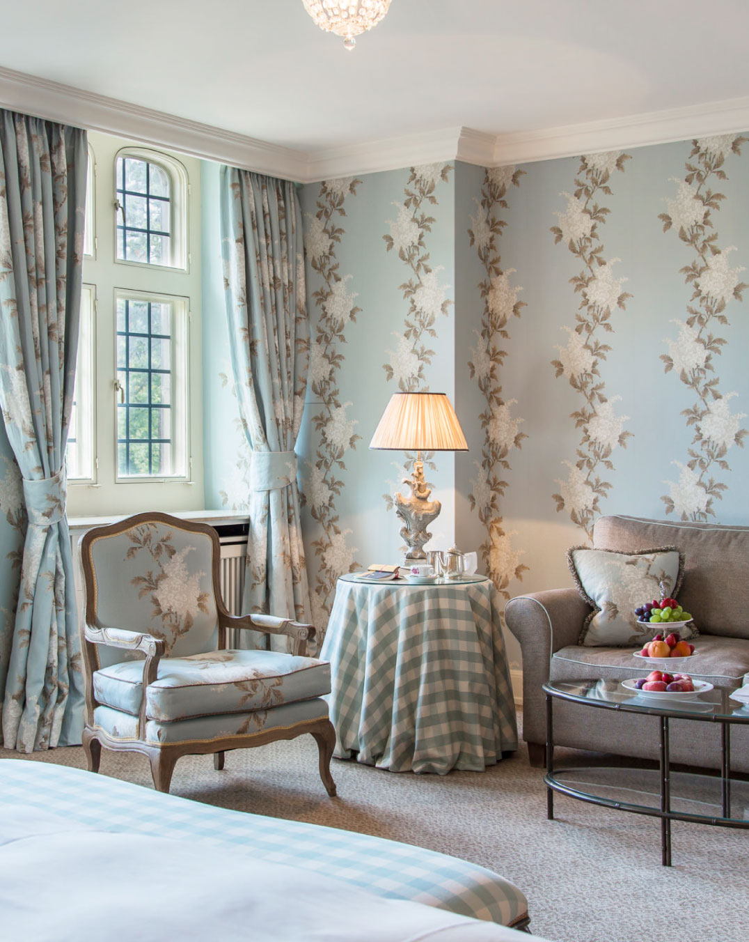 Prinz-von-Hessen-Body-Image-1-1 