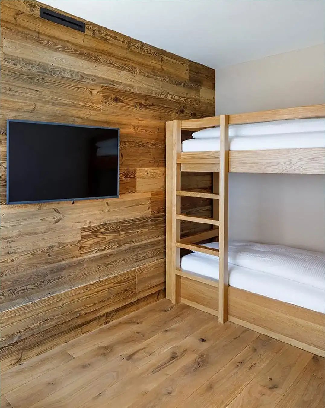 welcome hotels Switzerland  Website body Image 5 1076 x 1352-50 